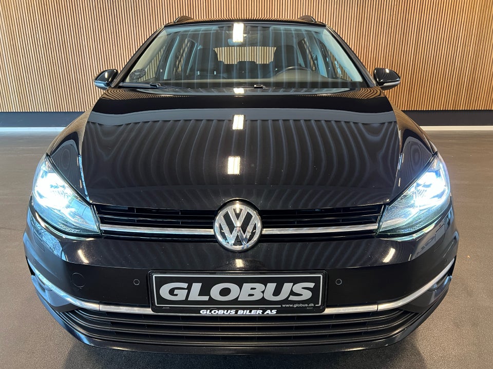 VW Golf VII 1,6 TDi 115 Comfortline Connect Variant 5d