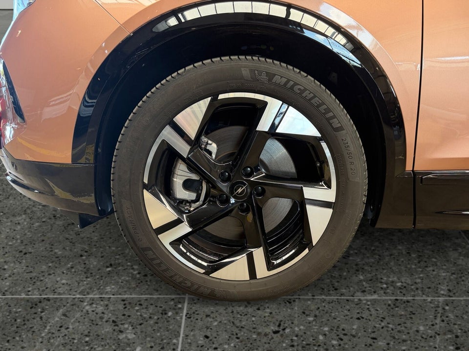 Opel Grandland-e 73 GS Sky 5d