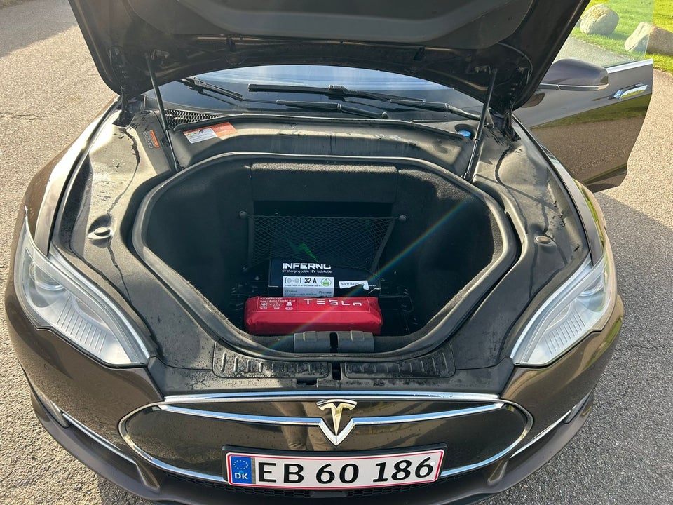 Tesla Model S 85 5d