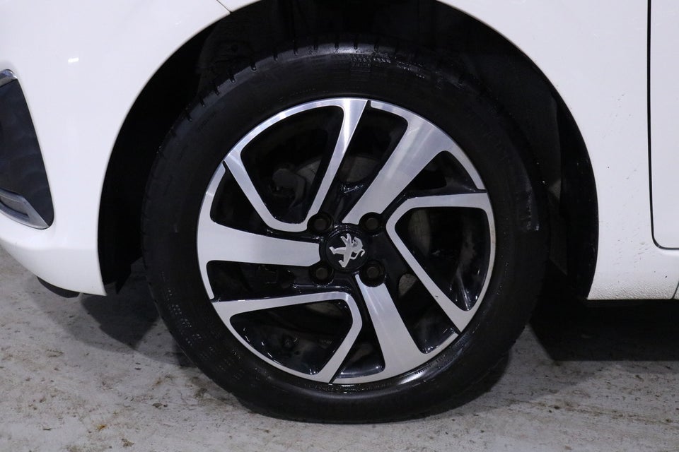 Peugeot 108 1,0 e-VTi 72 Allure+ 5d