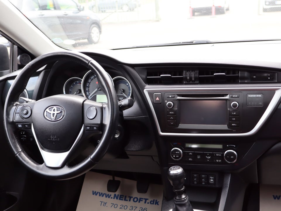 Toyota Auris 2,0 D-4D T4 5d