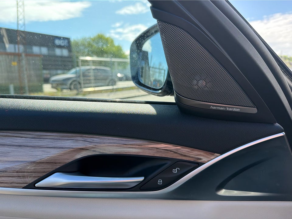 BMW M550i 4,4 xDrive aut. 4d