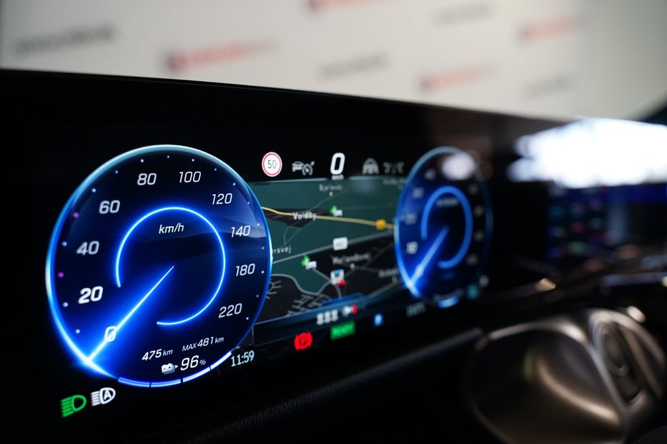 Mercedes EQB250+ Progressive Advance Plus 5d