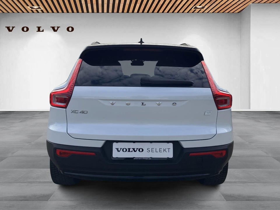 Volvo XC40 ReCharge Twin Plus 5d