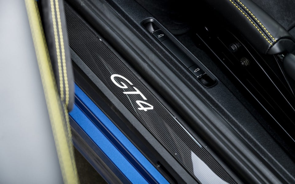 Porsche Cayman GT4 3,8  2d