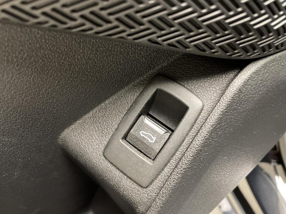 BMW iX1 xDrive30 X-Line 5d