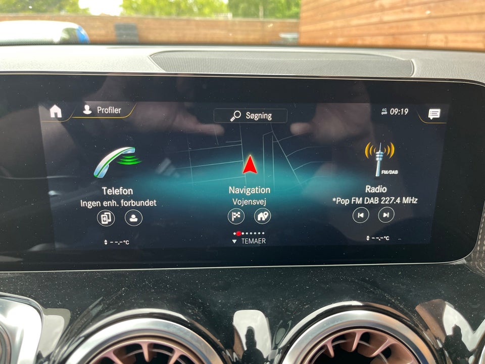 Mercedes EQB300 Progressive 4Matic 5d