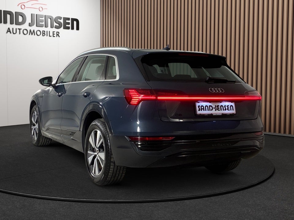 Audi Q8 e-tron 55 Prestige quattro 5d