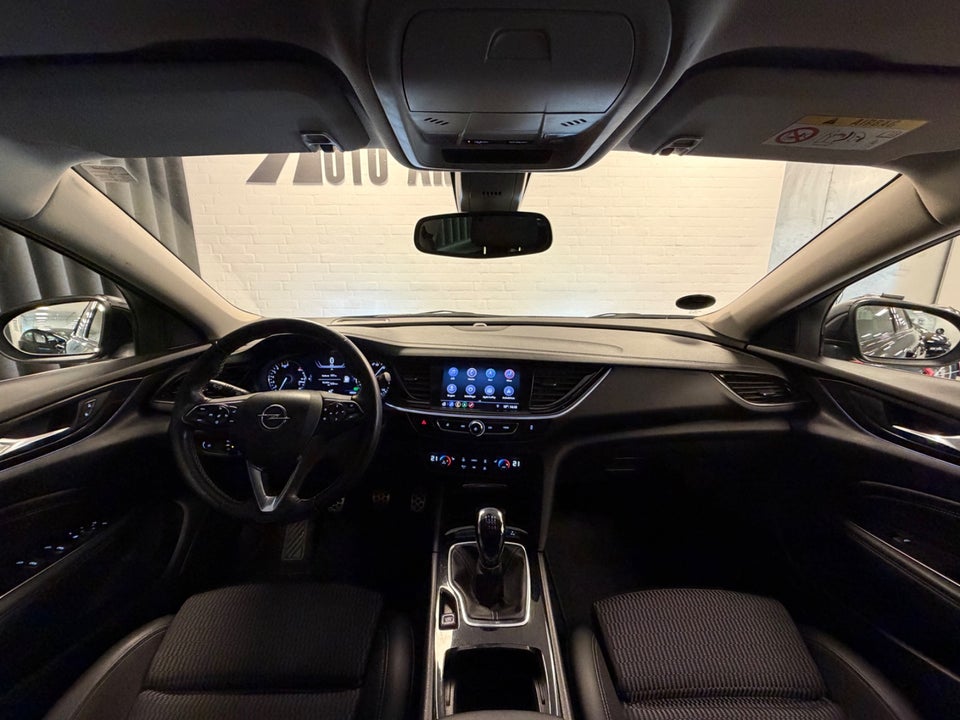 Opel Insignia 1,6 T 200 Dynamic Sports Tourer 5d