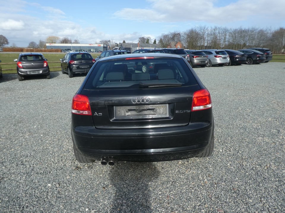 Audi A3 2,0 FSi Ambiente 3d