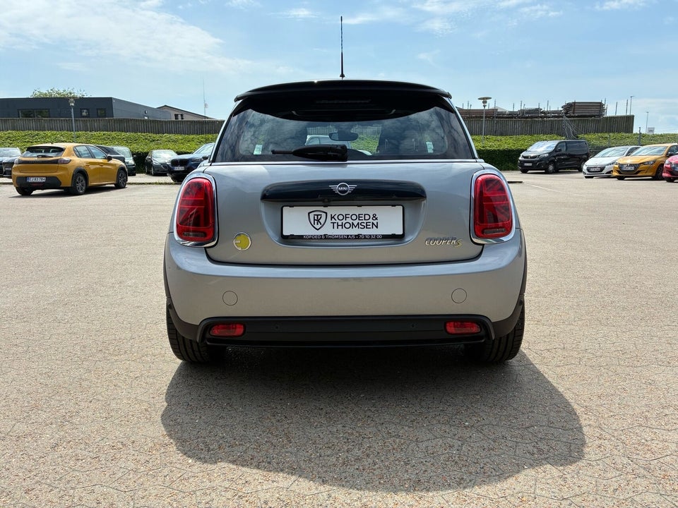 MINI Cooper SE Maximise 3d