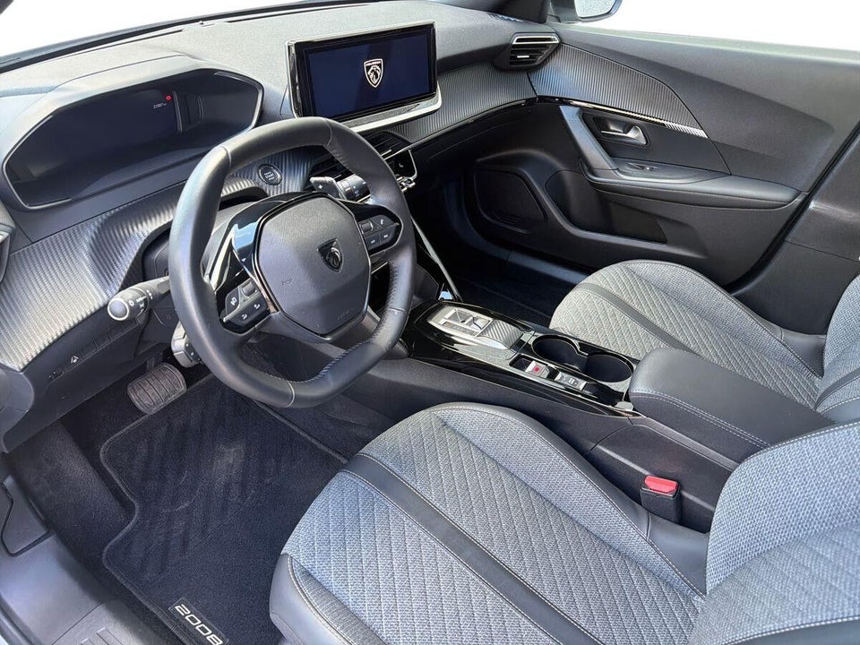Peugeot 2008 1,2 PureTech 130 Allure EAT8 5d