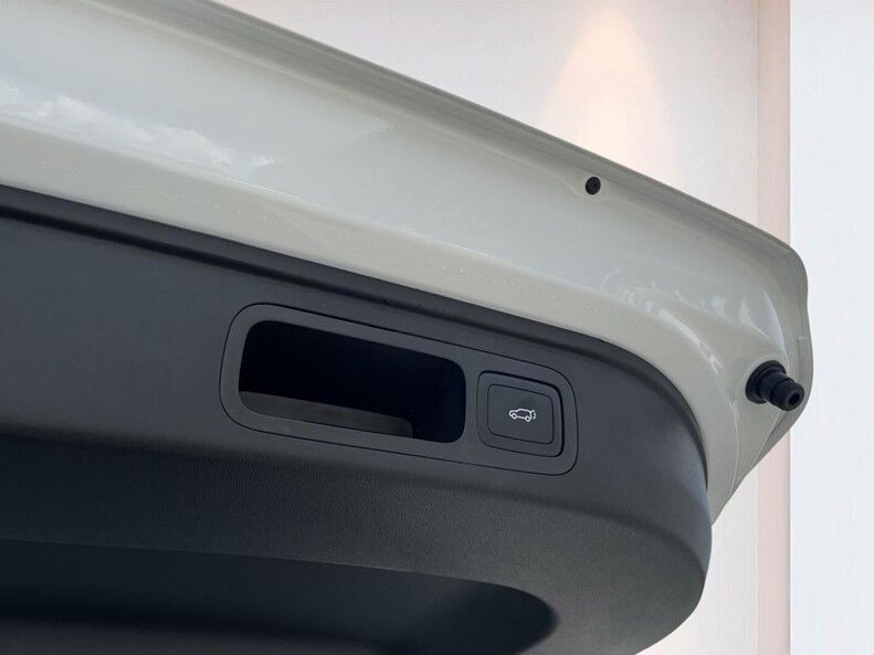 MG MGS5 64 Luxury 5d