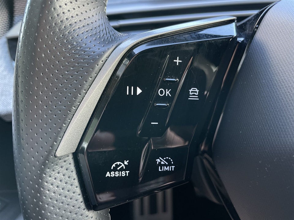 Peugeot e-5008 77 GT Pack 7prs 5d