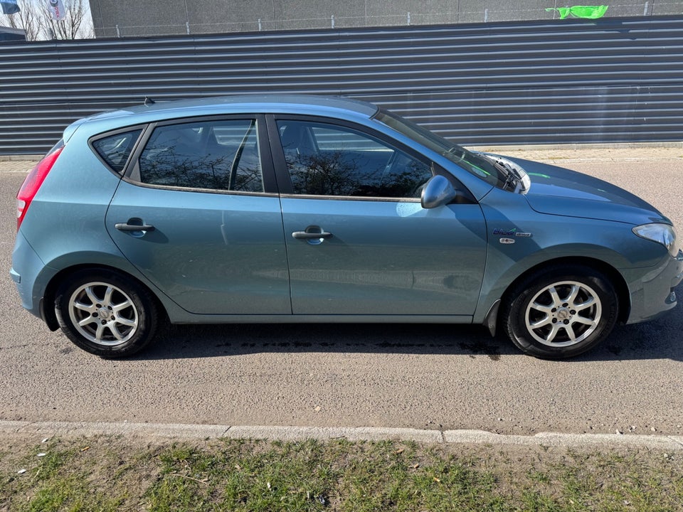 Hyundai i30 1,4 CVVT Comfort 5d