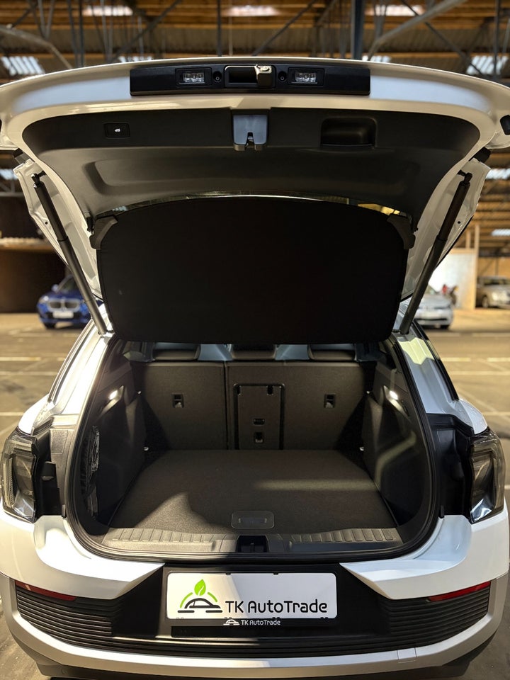 Ford Explorer 77 Premium Extended Range 5d