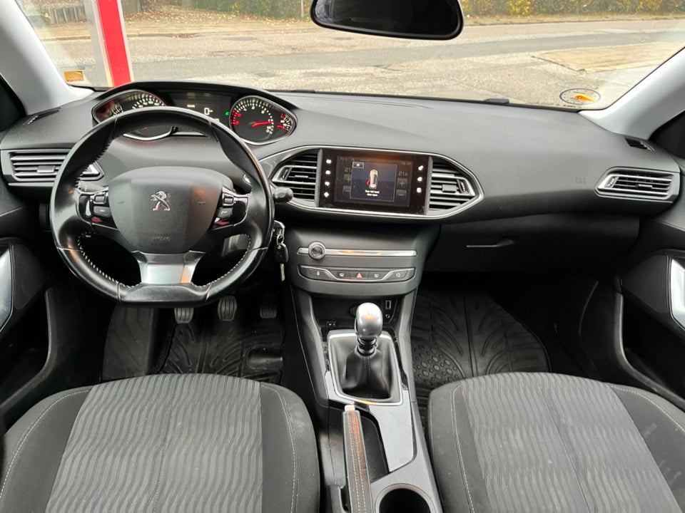 Peugeot 308 1,6 BlueHDi 120 Active SW 5d