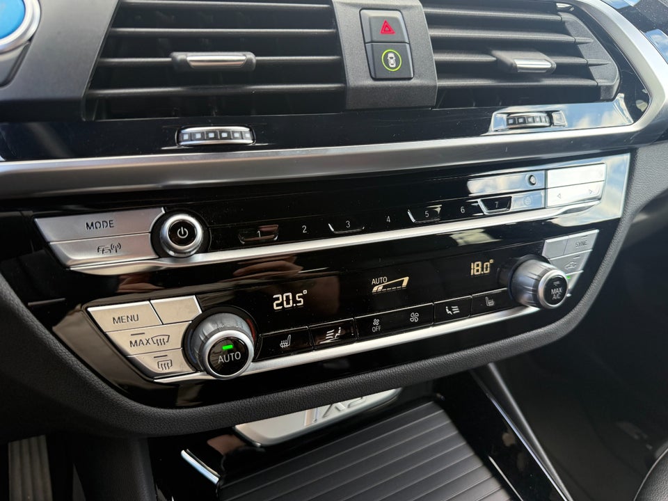 BMW iX3 Charged Impressive 5d