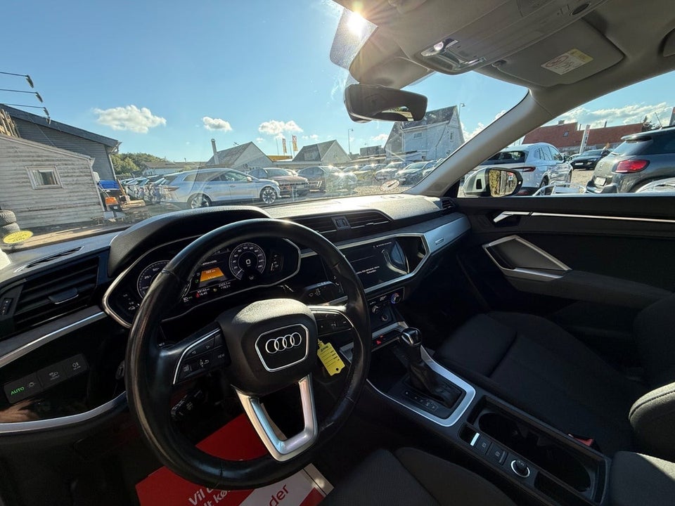 Audi Q3 45 TFSi e Attitude plus S-tr. 5d