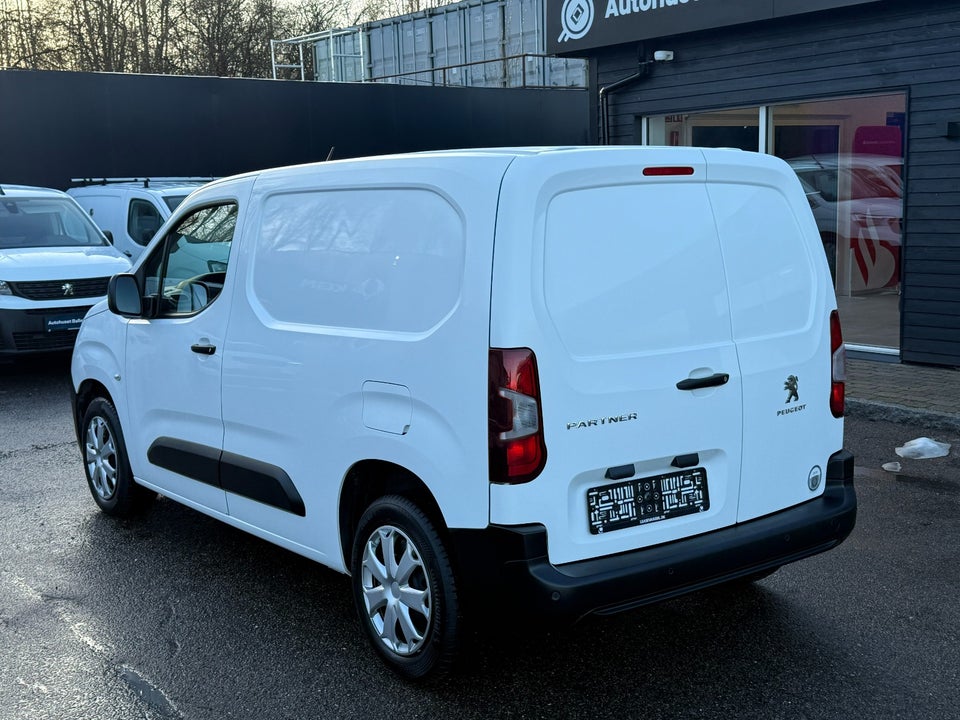 Peugeot Partner 1,5 BlueHDi 130 L1V1 Plus EAT8 Van