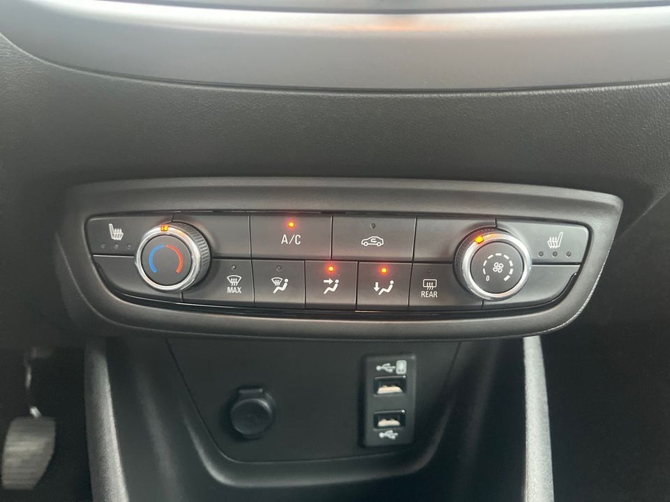 Opel Crossland X 1,2 T 130 Edition 5d