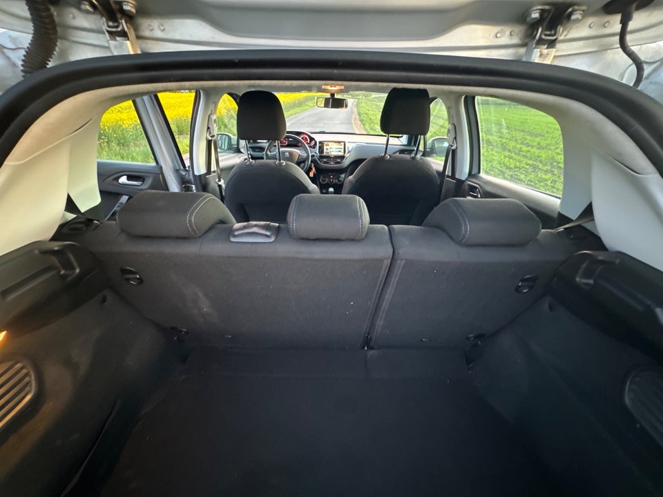 Peugeot 208 1,6 e-HDi 92 Allure 5d