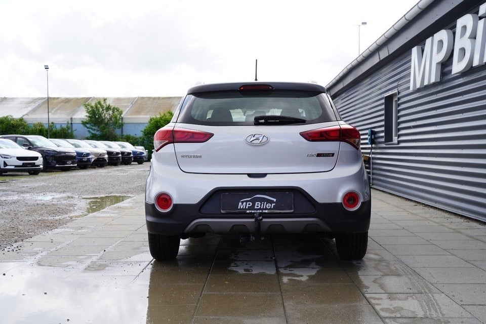 Hyundai i20 Active Cross 1,4 CRDi 90 Life+ 5d