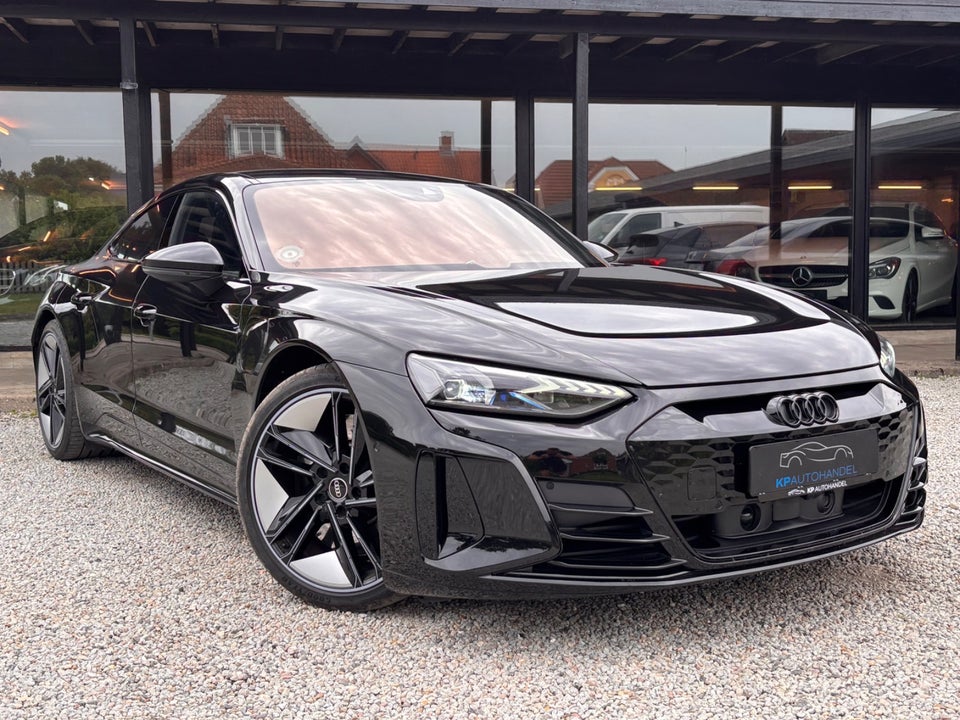 Audi e-tron GT quattro 4d