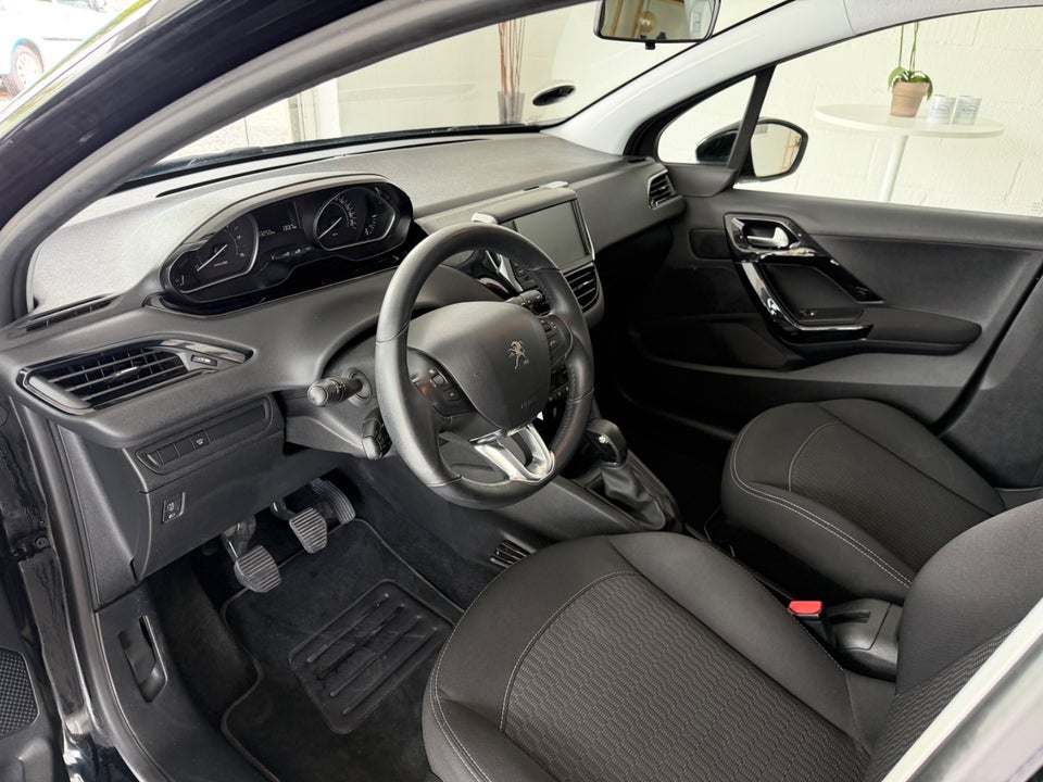 Peugeot 208 1,6 BlueHDi 100 Envy 5d
