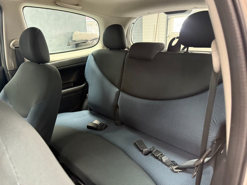 Toyota Yaris 1,3 Luna 3d