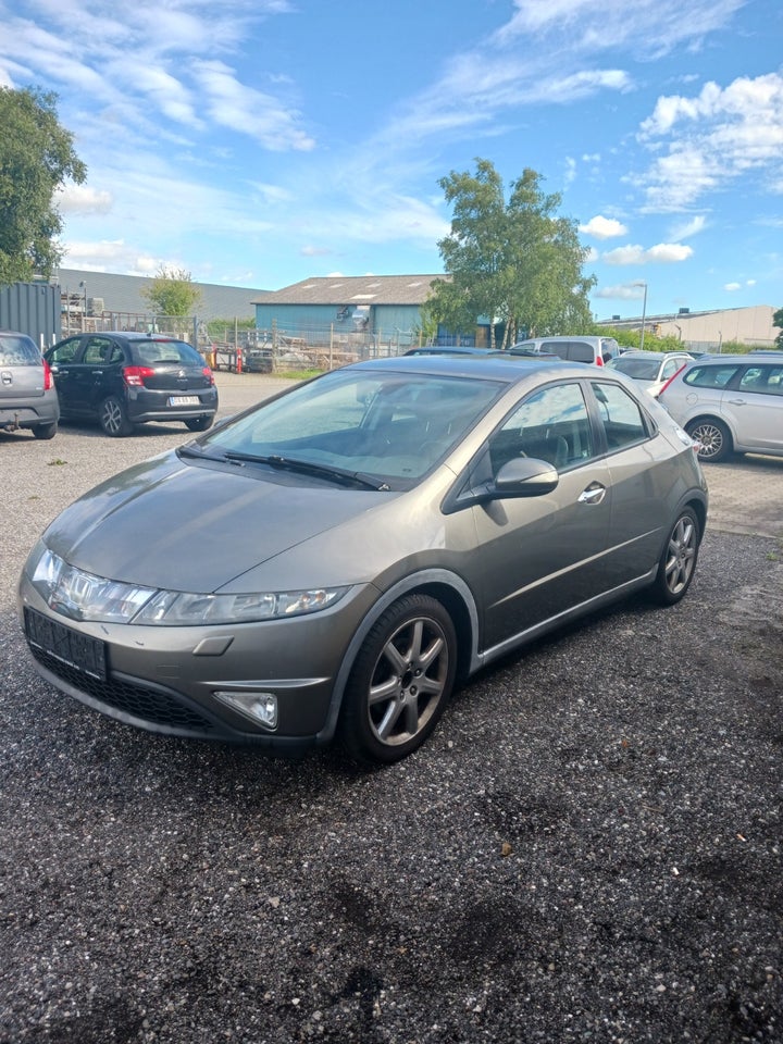 Honda Civic 1,8 Sport 5d