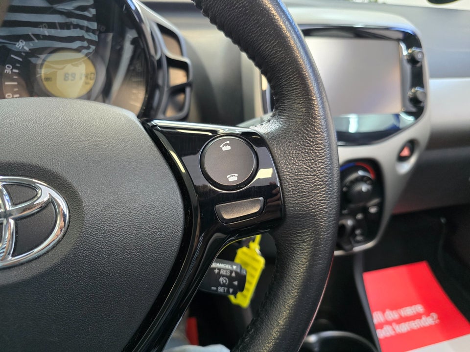 Toyota Aygo 1,0 VVT-i x-sky 5d