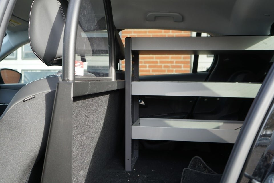 Peugeot 208 1,5 BlueHDi 100 Active Van 5d