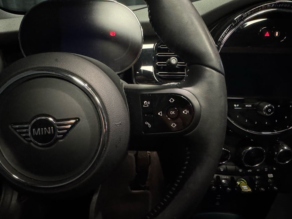 MINI Cooper SE Yours Trim 3d