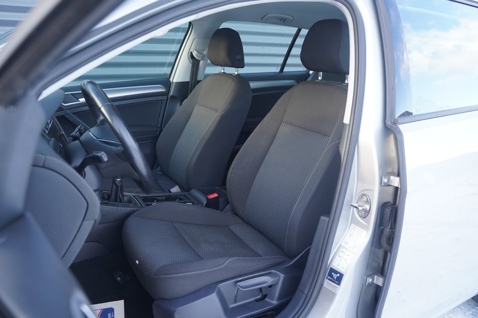 VW Golf VII 1,0 TSi 85 Trendline 5d