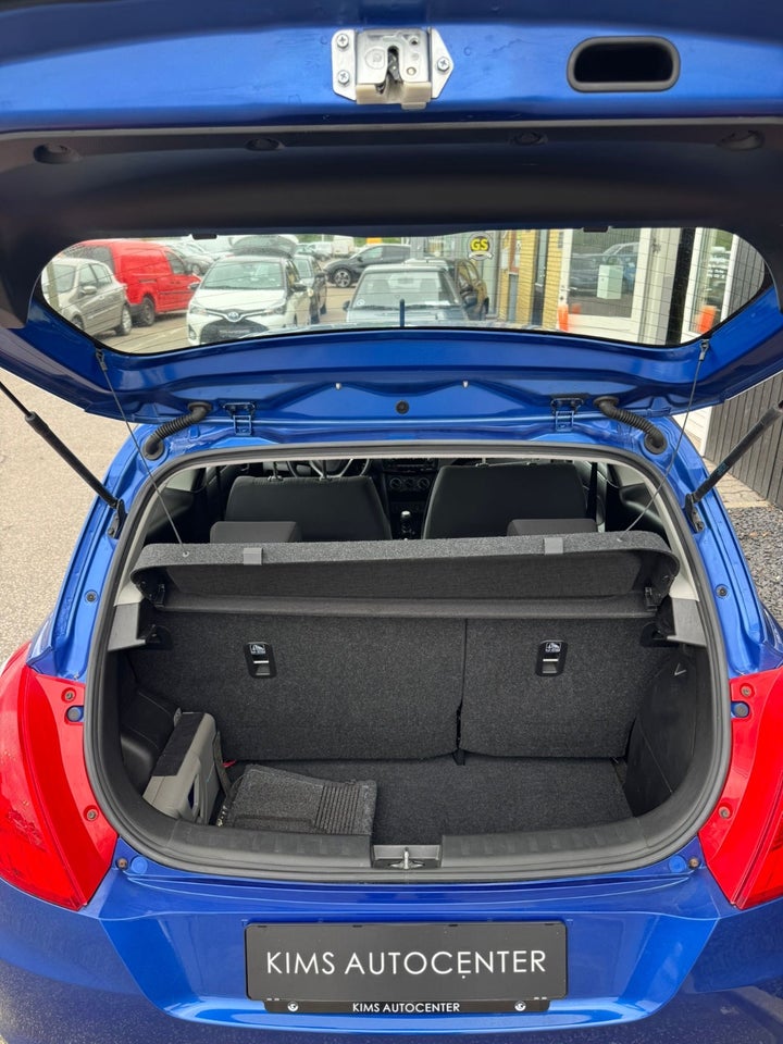 Suzuki Swift 1,2 Dualjet Club 3d