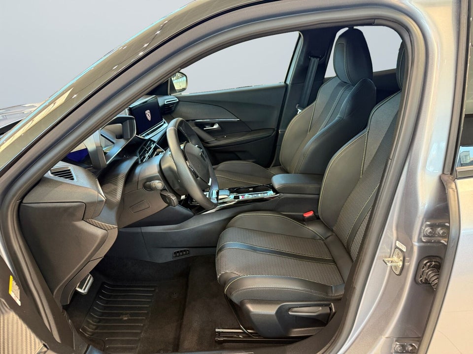 Peugeot e-2008 54 GT 5d