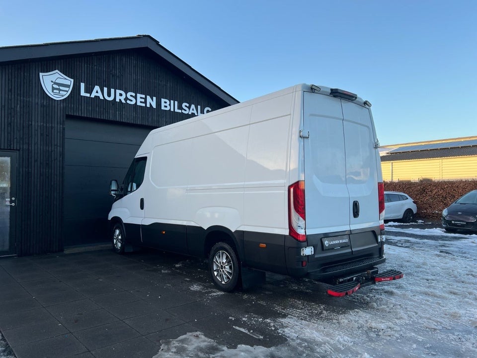 Iveco Daily 3,0 35C18 12m³ Van AG8