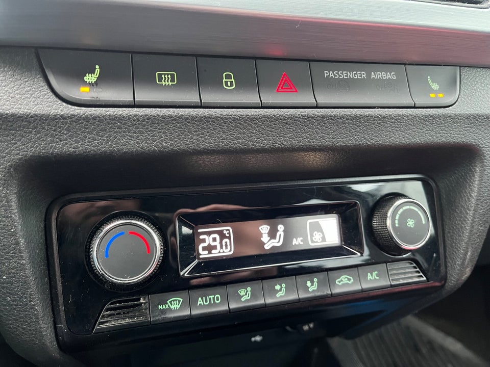 Skoda Fabia 1,0 MPi 60 Ambition Combi 5d