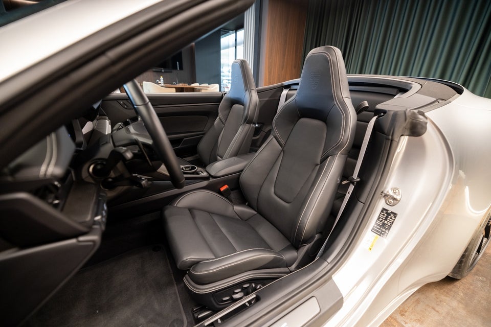 Porsche 911 Carrera GTS 3,6 Cabriolet PDK 2d