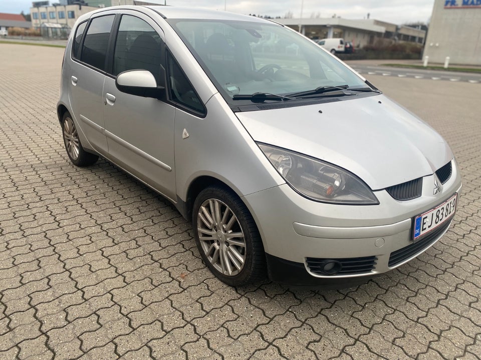 Mitsubishi Colt 1,3 Invite Coolpack 5d