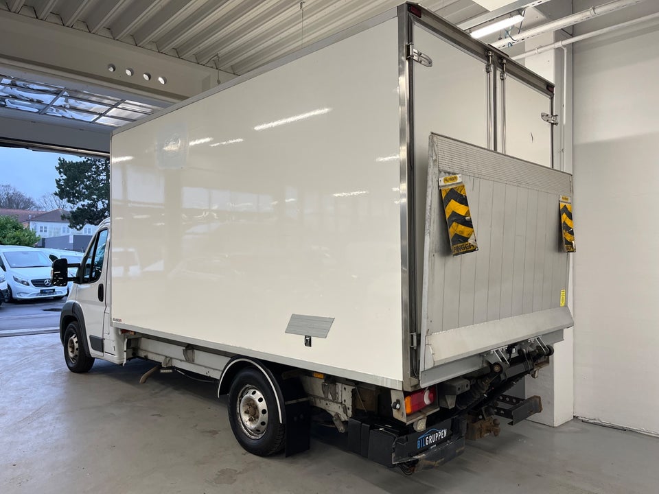 Fiat Ducato 35 2,3 MJT 150 Alukasse m/lift+køl 2d