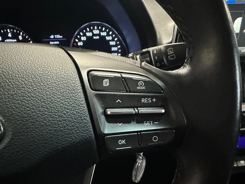 Hyundai i30 1,0 T-GDi Life Komfort stc. Van 5d