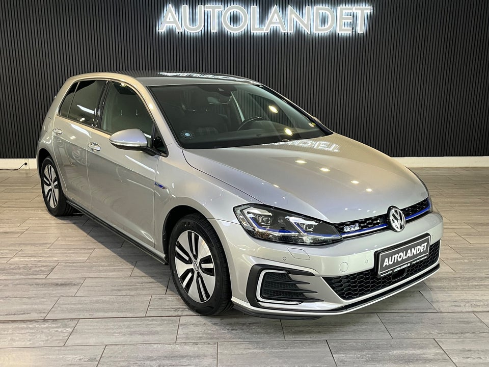 VW Golf VII 1,4 GTE DSG 5d