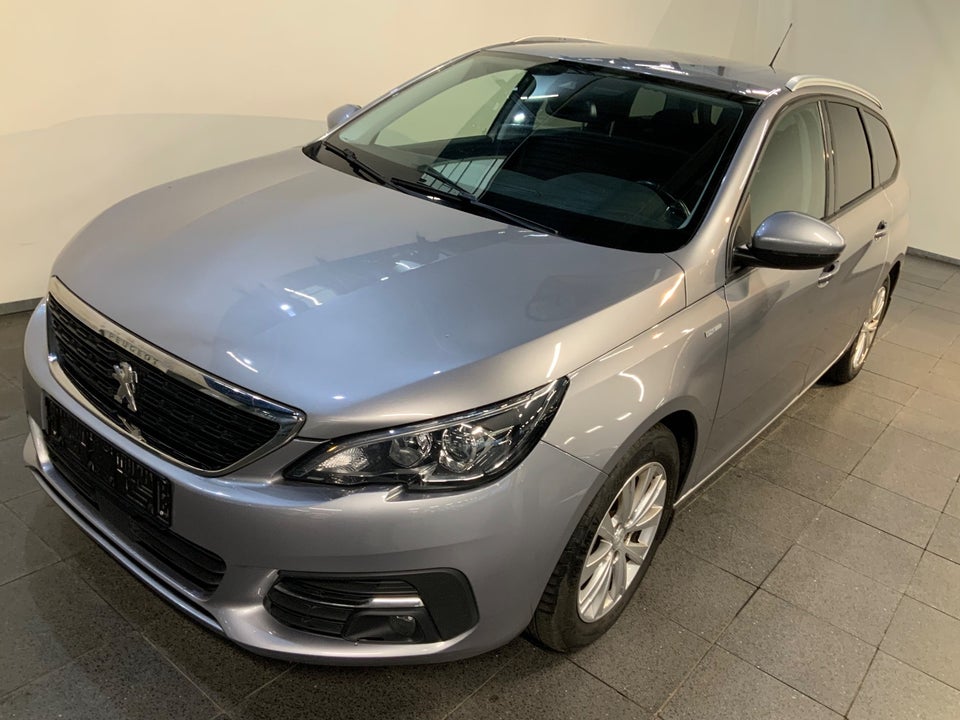 Peugeot 308 1,5 BlueHDi 130 Style SW 5d