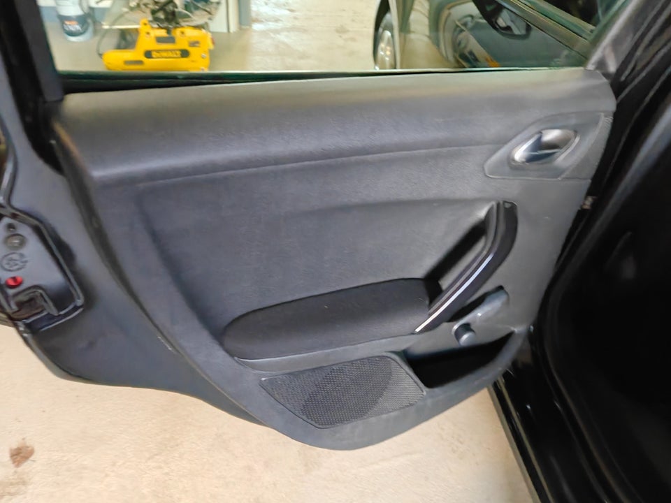 Peugeot 208 1,2 VTi Active 5d