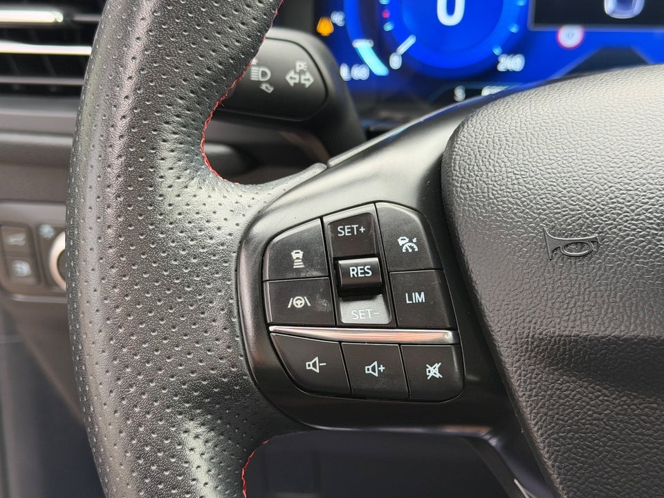 Ford Kuga 2,5 PHEV ST-Line X CVT 5d