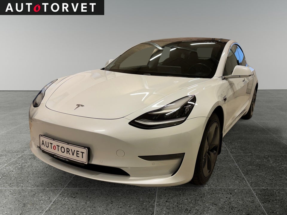 Tesla Model 3 Long Range AWD 4d