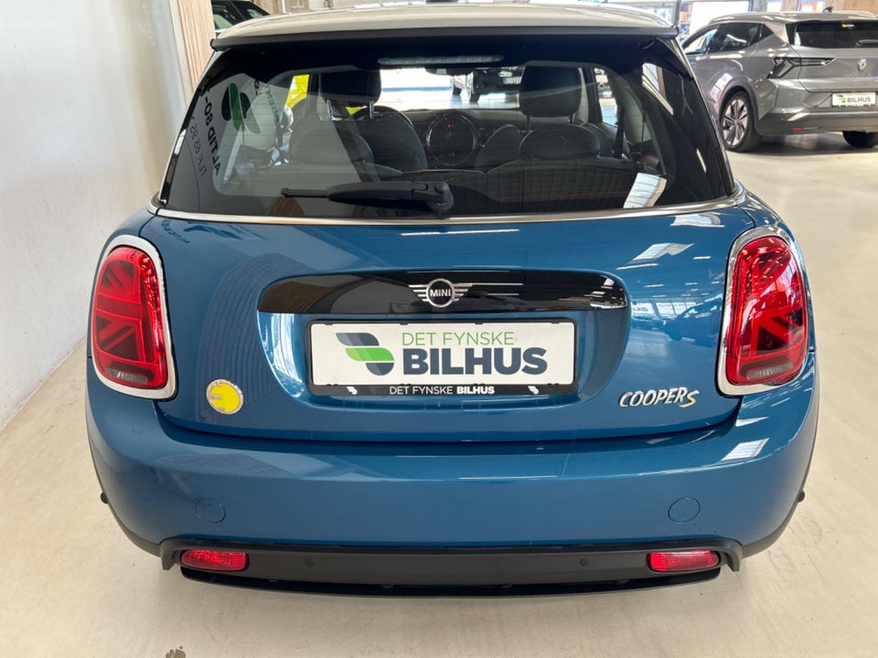 MINI Cooper SE Classic Trim 3d