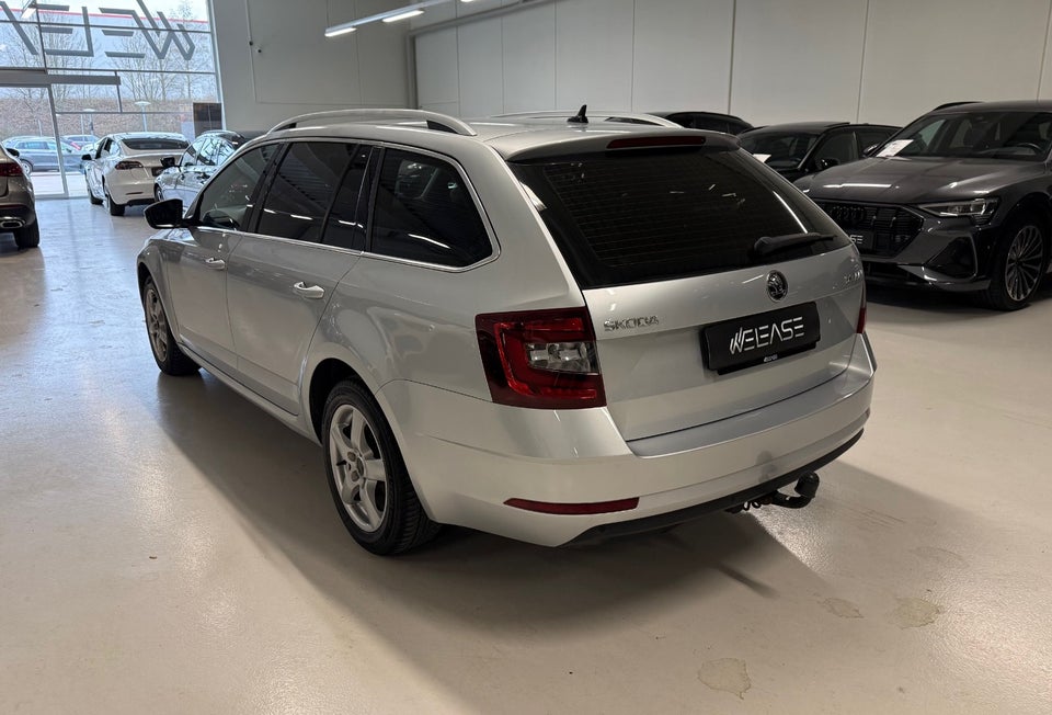Skoda Octavia 1,6 TDi 115 Ambition Combi DSG 5d